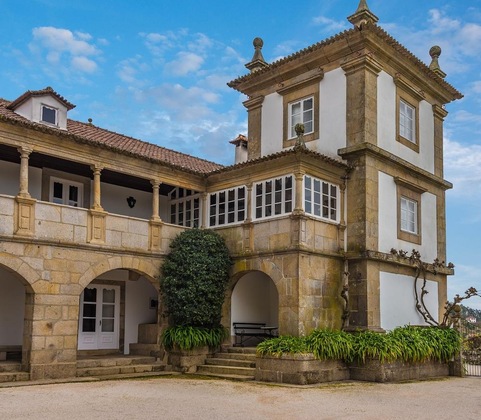 Gallery - Paço De Calheiros