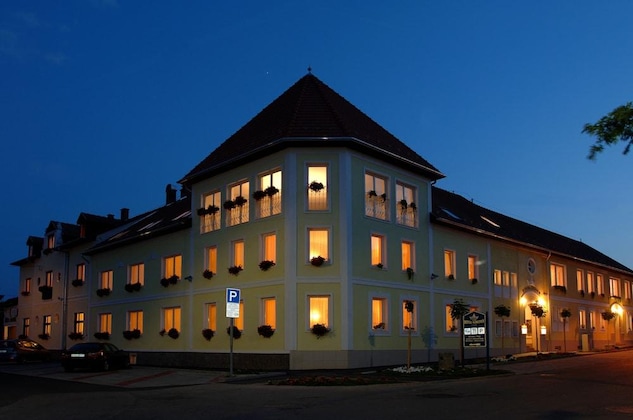 Gallery - Korona