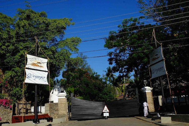 Gallery - Voyager Beach Resort