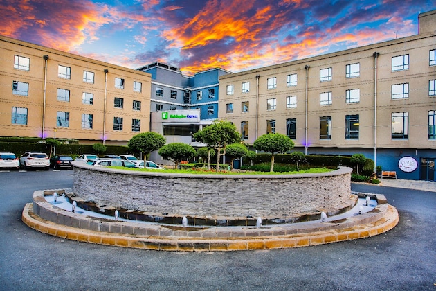 Gallery - Holiday Inn Express Sandton Woodmead By Ihg