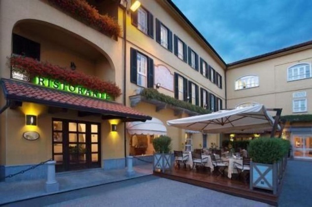 Gallery - Jet Hotel