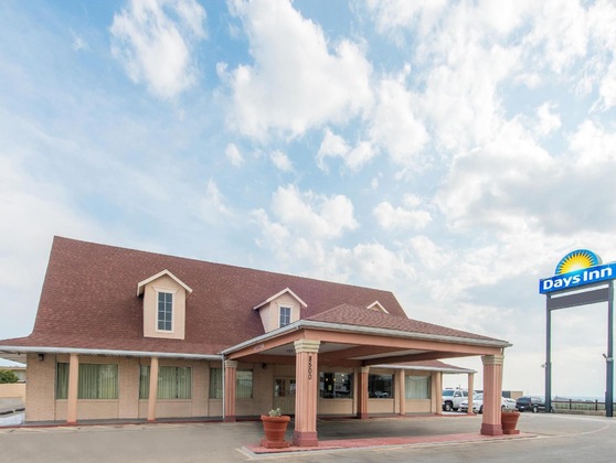 Gallery - Red Roof Inn Fort Worth West