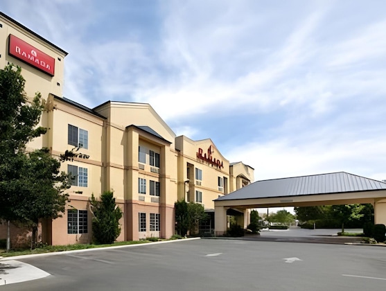 Gallery - Ramada By Wyndham Fresno Northwest