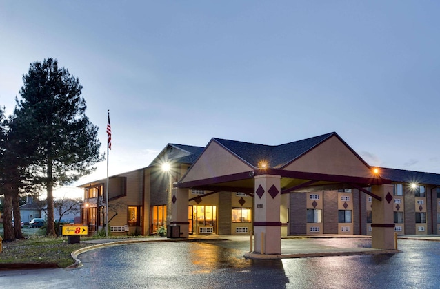 Gallery - Super 8 By Wyndham Denver Stapleton