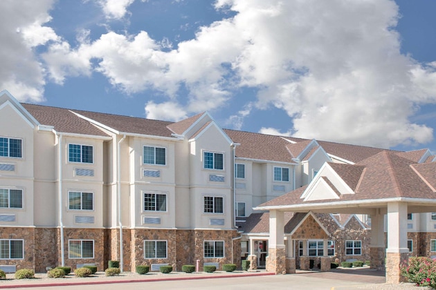Gallery - Microtel Inn & Suites By Wyndham Quincy