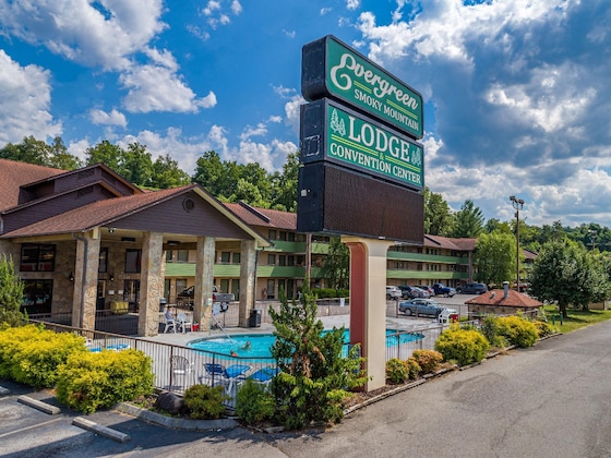 Gallery - Evergreen Smoky Mountain Lodge & Convention Center