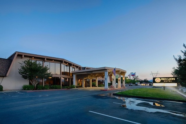 Gallery - Red Lion Hotel Redding