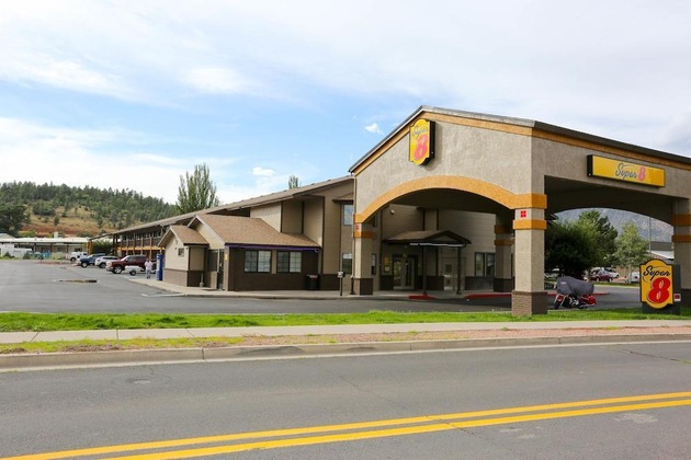 Gallery - Studio 6 Flagstaff Az