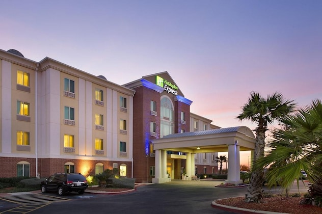 Gallery - Holiday Inn Express & Suites San Antonio-West-Seaworld Area, An Ihg Hotel