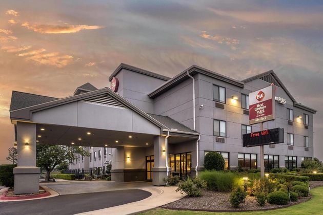 Gallery - Best Western Plus Castlerock Inn & Suites
