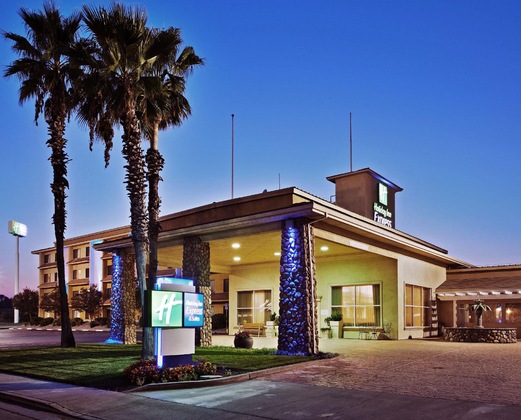 Gallery - Holiday Inn Express Hotel & Suites Corning By Ihg