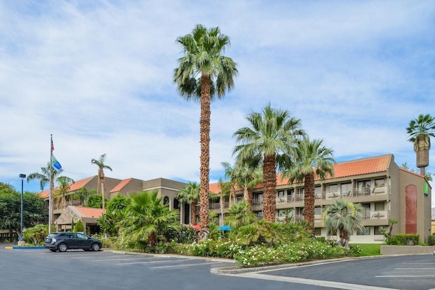 Gallery - Holiday Inn Express Palm-Desert By Ihg