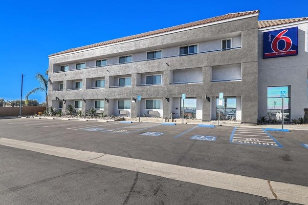 Gallery - Red Lion Inn & Suites Perris