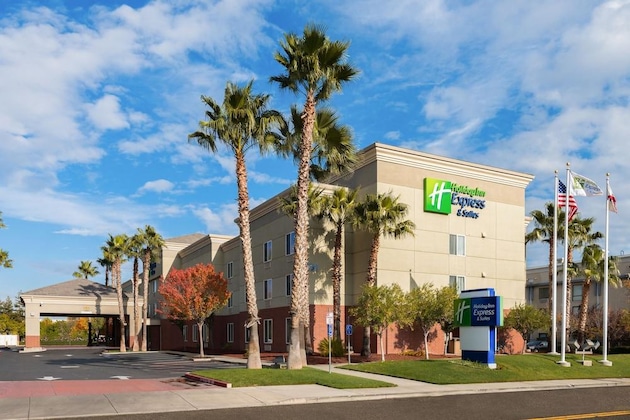 Gallery - Holiday Inn Express Hotel & Suites Vacaville By Ihg