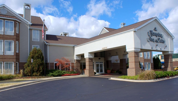 Gallery - Hampton Inn & Suites Lincolnshire