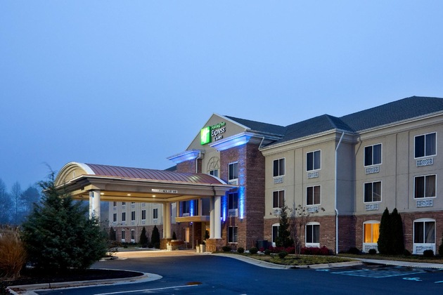 Gallery - Holiday Inn Express Hotel & Suites High Point South By Ihg