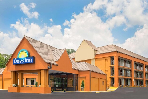 Gallery - Days Inn by Wyndham Knoxville East