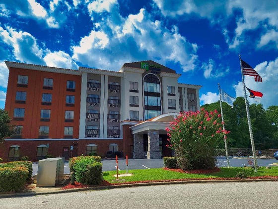 Gallery - Holiday Inn Express & Suites Wilson-Downtown By Ihg