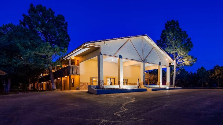 Gallery - Best Western Pine Springs Inn