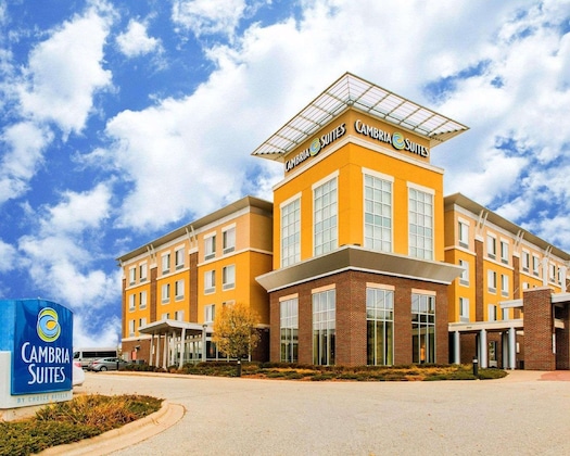 Gallery - Cambria Suites Appleton