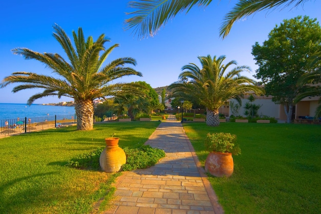Gallery - Golden Sand Hotel