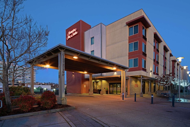 Gallery - Hampton Inn & Suites Bremerton