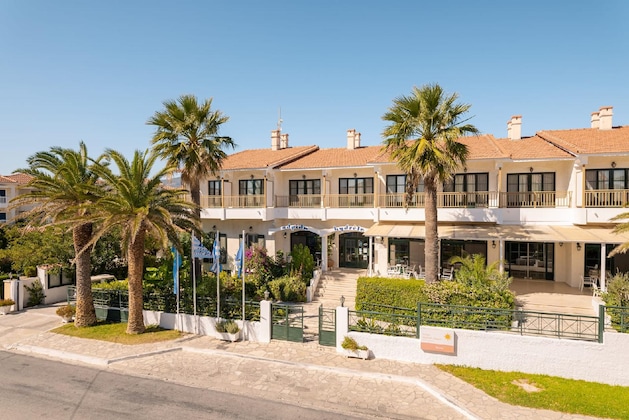 Gallery - Hydrele Beach Hotel