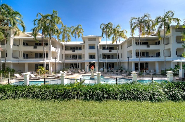 Gallery - Mandalay Luxury Beachfront Apartments