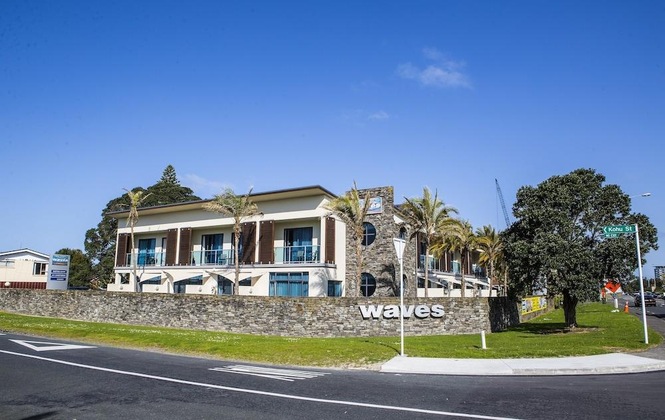 Gallery - Waves Motel