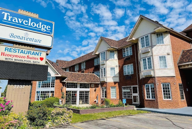 Gallery - Travelodge By Wyndham Niagara Falls Lundys Lane