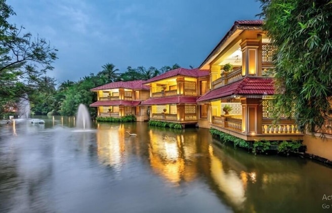 Gallery - Mayfair Lagoon