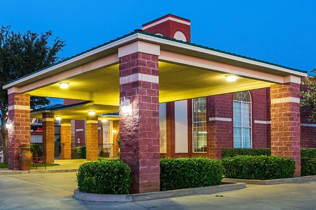 Gallery - Quality Suites Lubbock