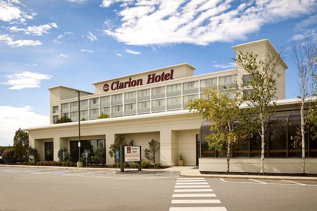 Gallery - Clarion Hotel Airport
