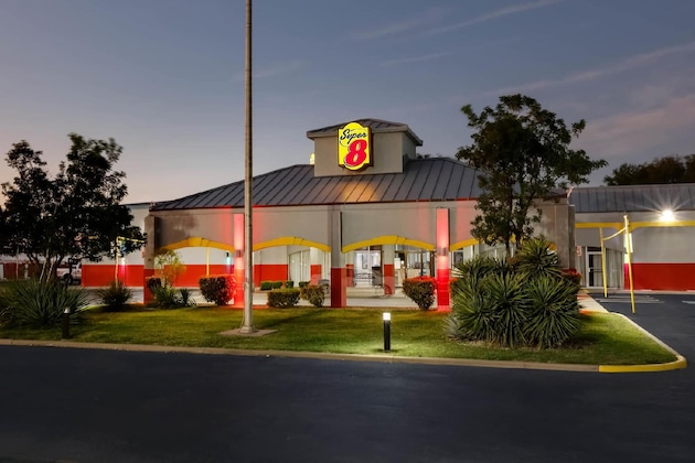 Gallery - Super 8 By Wyndham Ft Stockton
