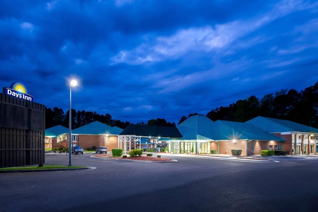 Gallery - Days Inn By Wyndham Petersburg South Fort Lee