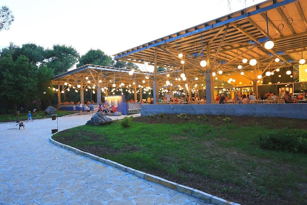 Gallery - Pine Beach Pakostane