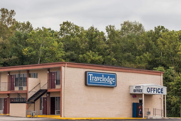 Gallery - Travelodge By Wyndham Seymour