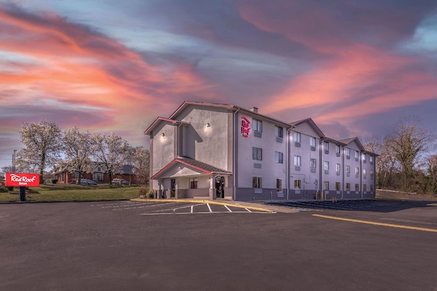 Gallery - Red Roof Inn Suffolk