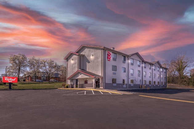 Gallery - Red Roof Inn Suffolk