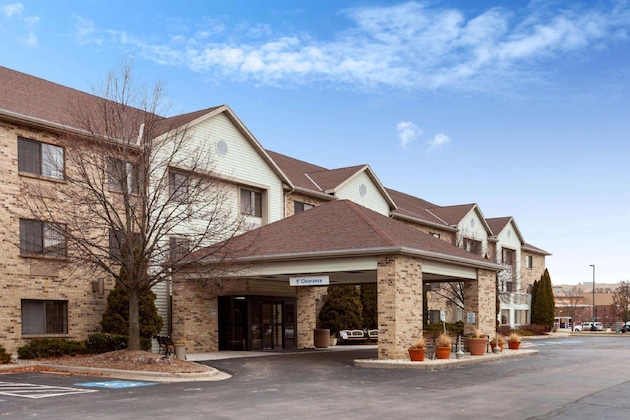 Gallery - La Quinta Inn & Suites By Wyndham Milwaukee Delafield