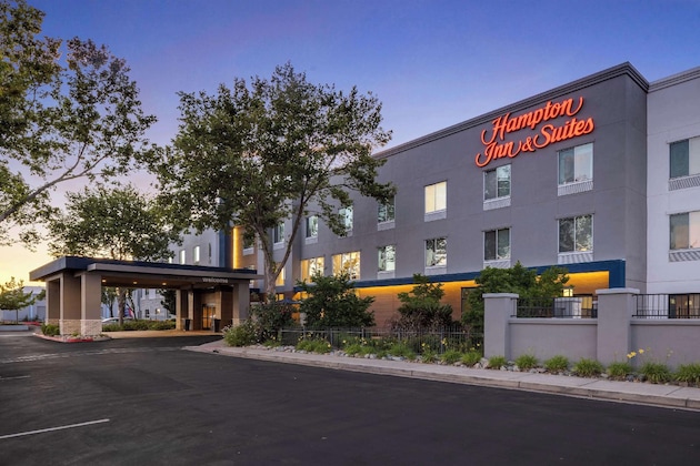 Gallery - Hampton Inn & Suites Yuba City