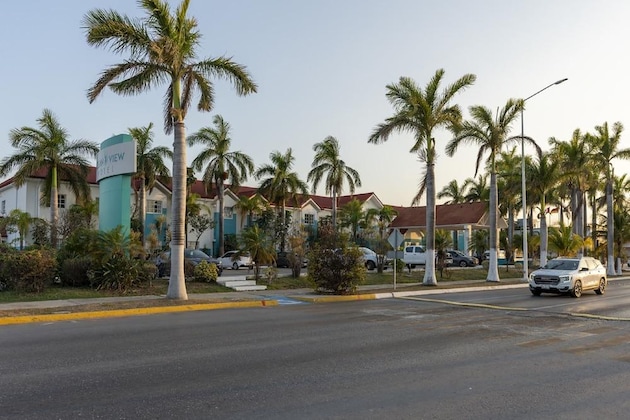 Gallery - Ocean View Hotel
