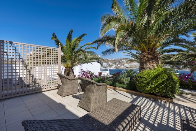 Gallery - Dorion Hotel