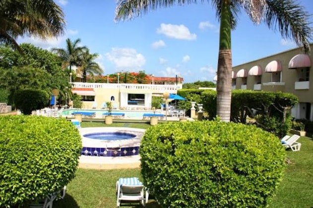 Gallery - Villablanca Garden Beach Hotel