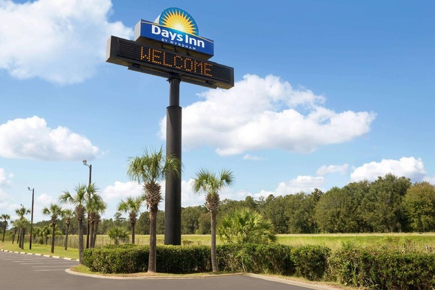 Gallery - Days Inn By Wyndham Hardeeville  I-95 State Line