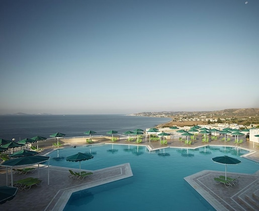 Gallery - Canvas By Mitsis Family Village