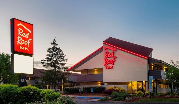 Gallery - Red Roof Inn Edison