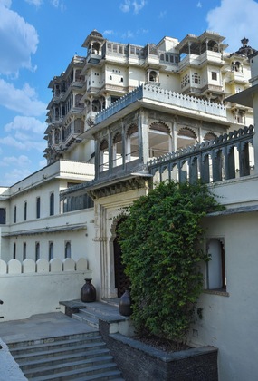 Gallery - Raas Devigarh