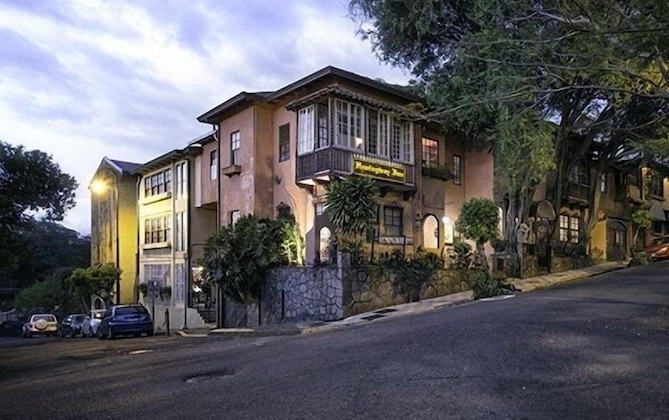 Gallery - Hemingway Inn