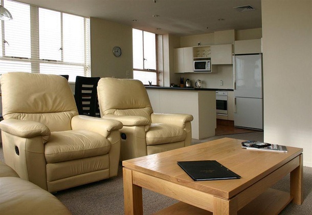 Gallery - Poplars Apartment